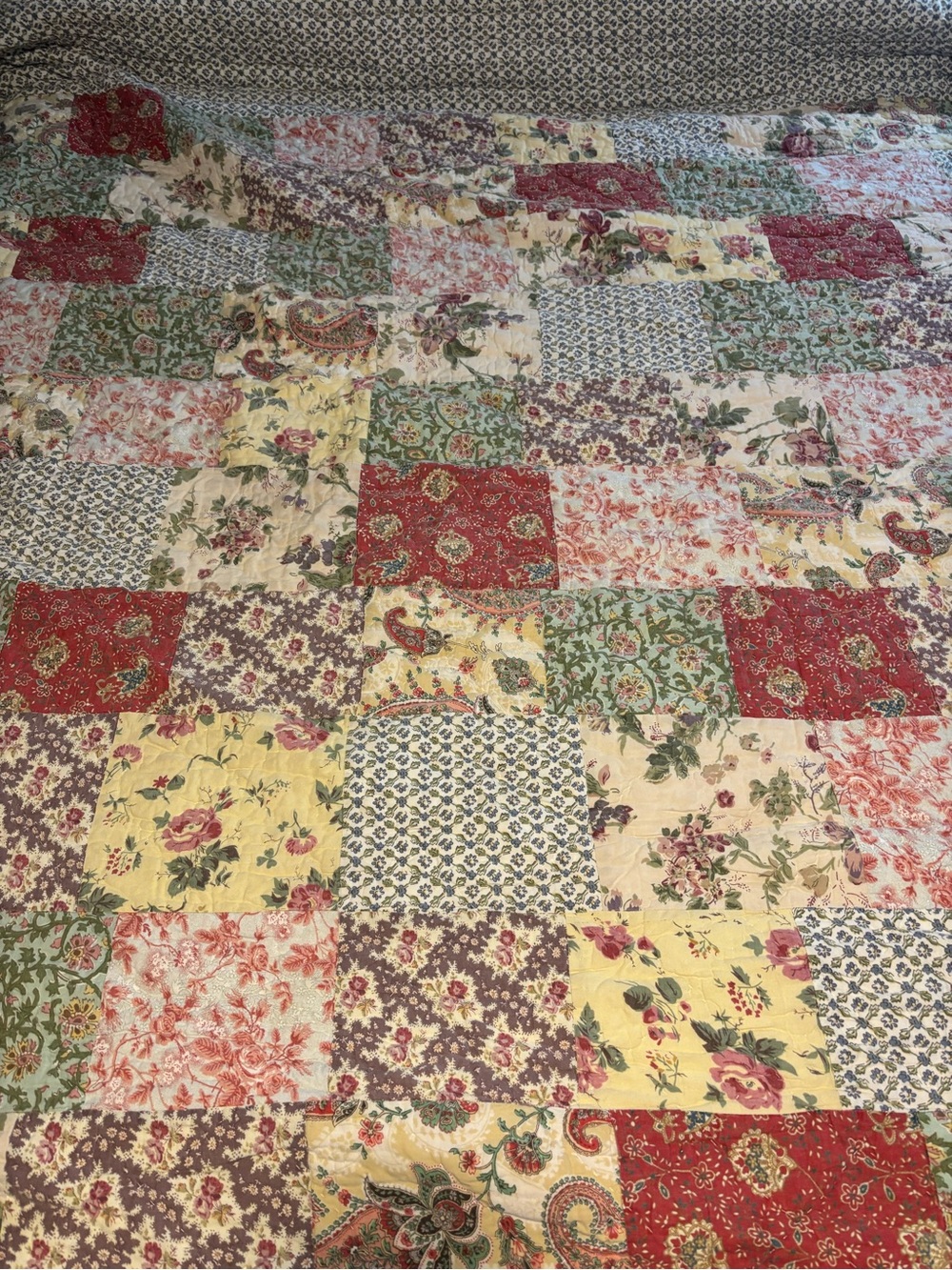 Pottery Barn Patchwork Quilt – Queen + 2 Matching Euro Shams